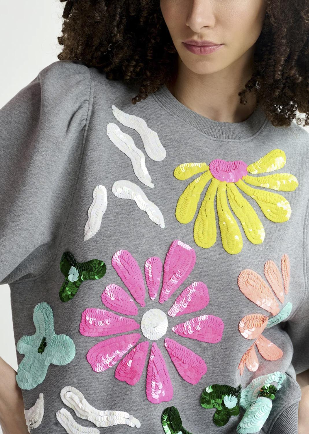 HUN/FLOWER EMBO SWEATSHIRT