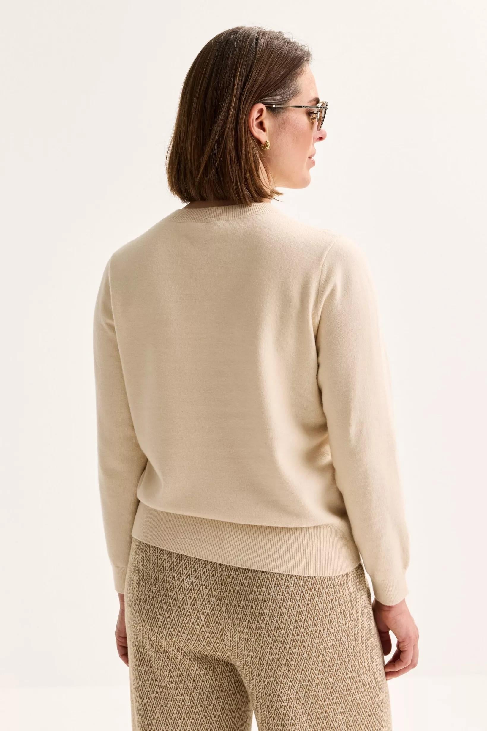 ALMOND-4629-028