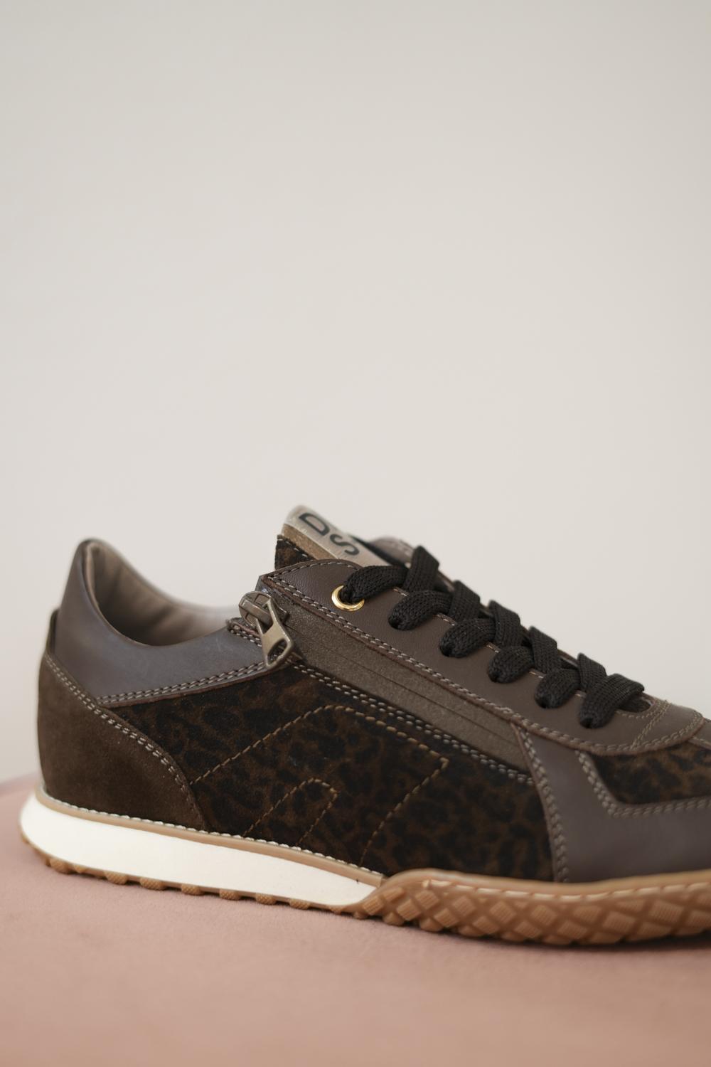 6749/VERSIONE0B=V02/833/OKSANA