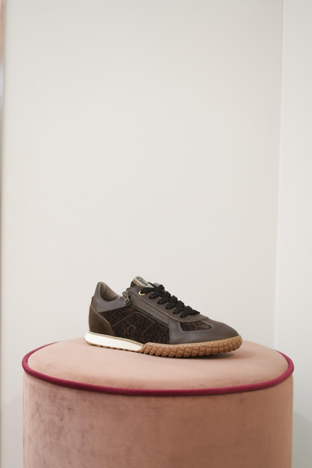 6749/VERSIONE0B=V02/833/OKSANA