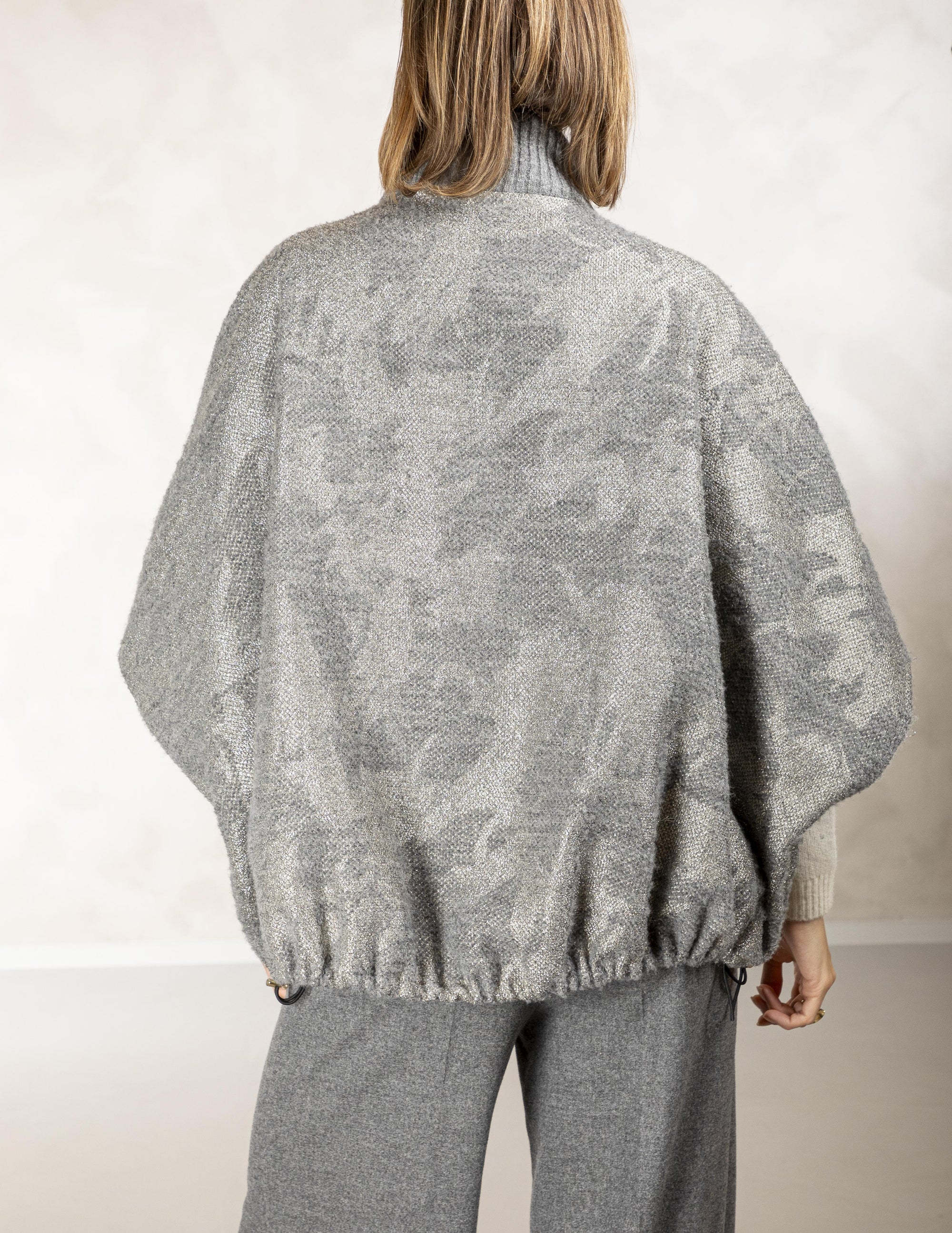 LAVINIA/SPECIAL SHINE/PONCHO W