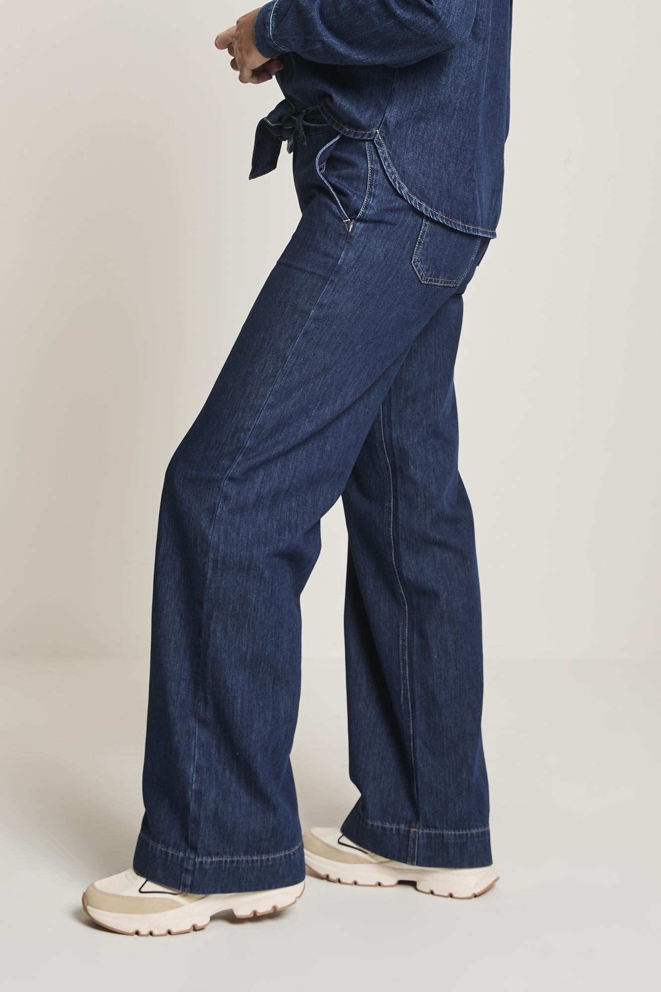 MIRA/FW251.212351-D06/DAILY D