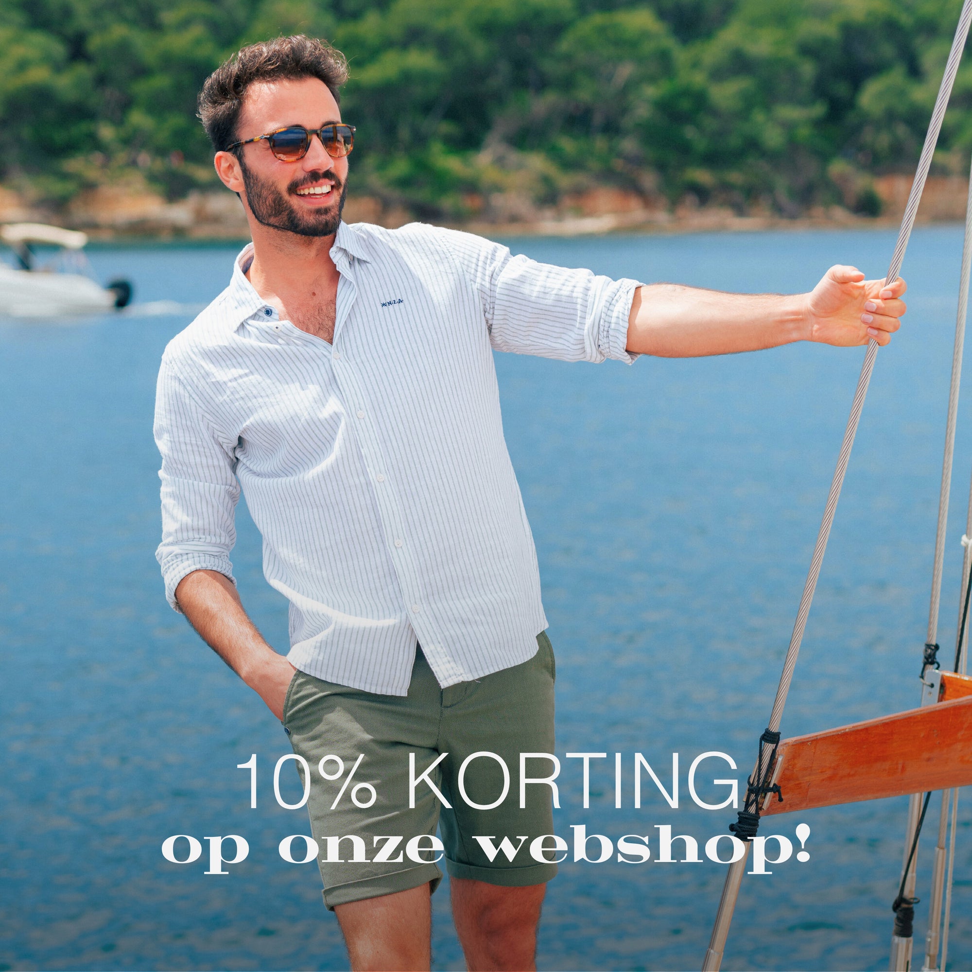 Vandaag zijn onze deuren gesloten, maar online staan we voor je klaar!🛍️