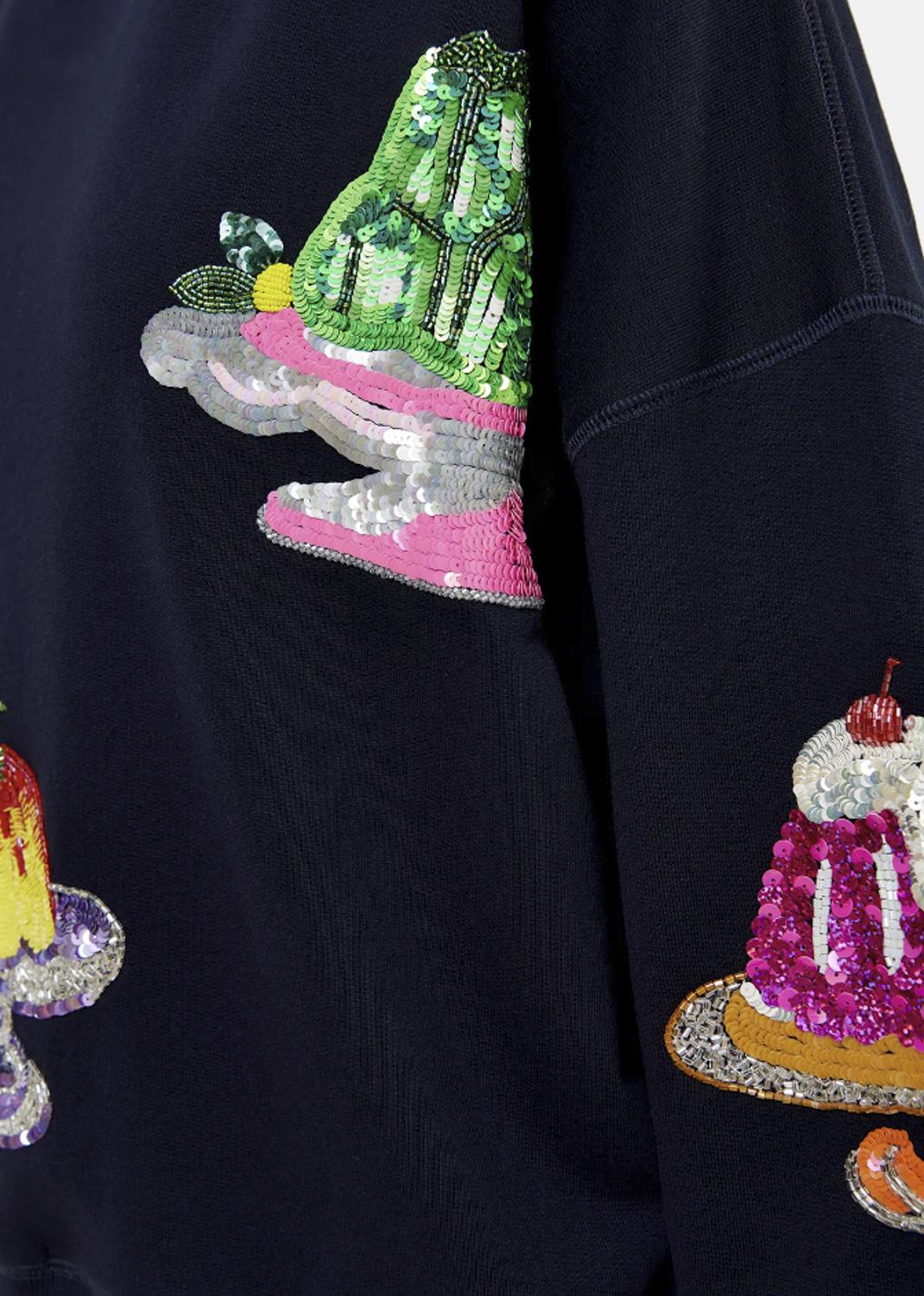 HAKE CAKE/EMBO SWEATSHIRT