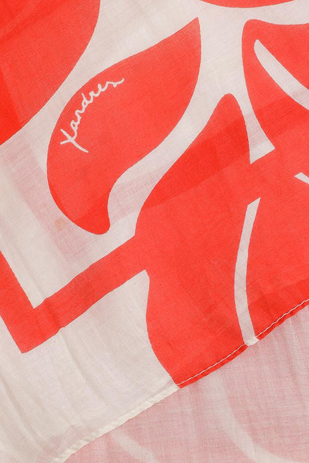 SCARF_ORNAMENTAL 89719 01