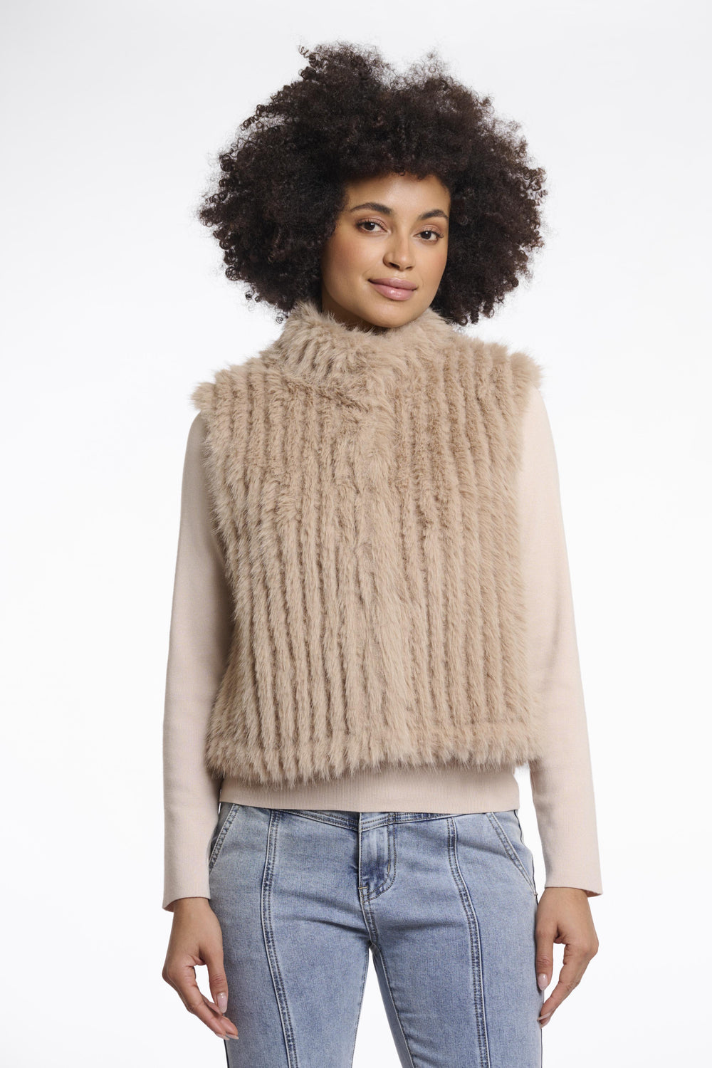 DAVA.7002511/GILET CLOSURE