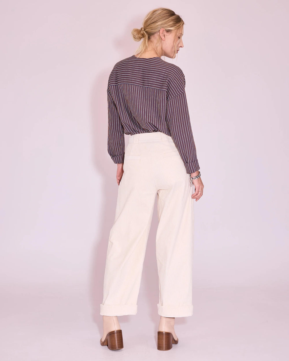 NVW26B002/JOELLE 