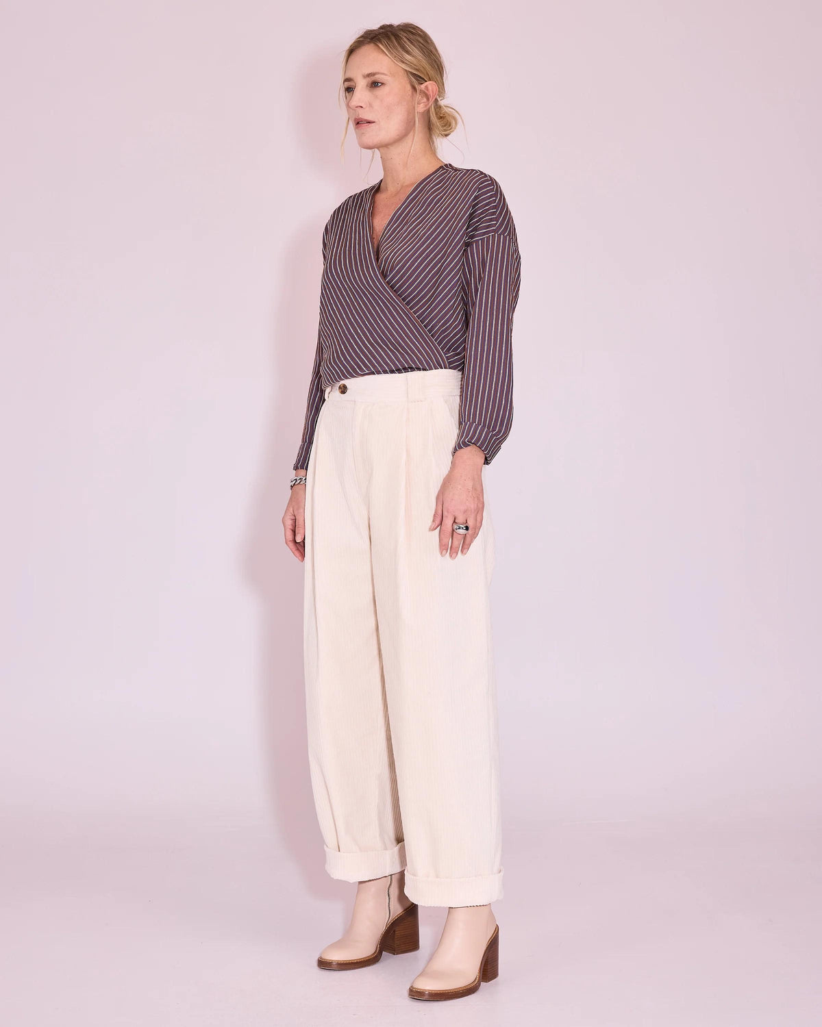 NVW26B002/JOELLE 