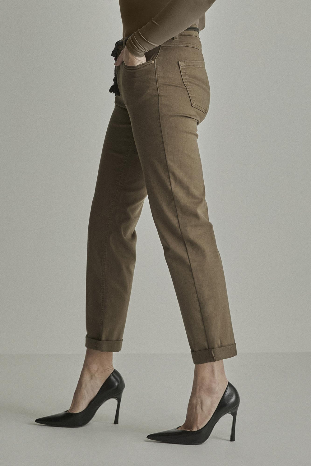 FW261.281091/BOBBY